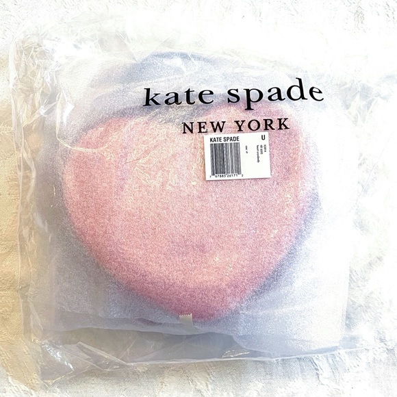 Kate Spade Love Shack Heart Purse In Pomegranate NWT Crossbody Saffiano Leather - Picture 5 of 9